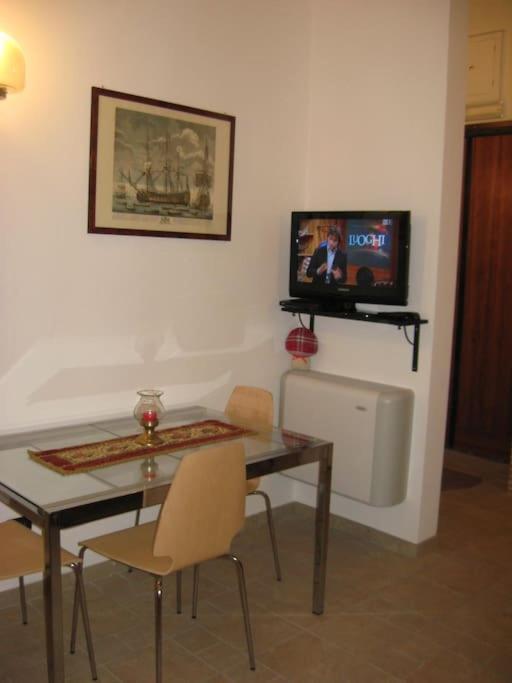 Vivilo Collection - Opera Teather Apartment - Very Central Rom Exterior foto