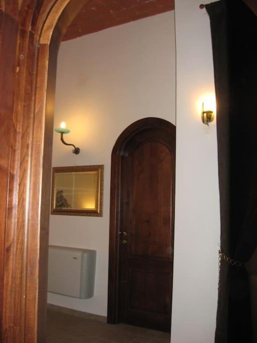 Vivilo Collection - Opera Teather Apartment - Very Central Rom Exterior foto