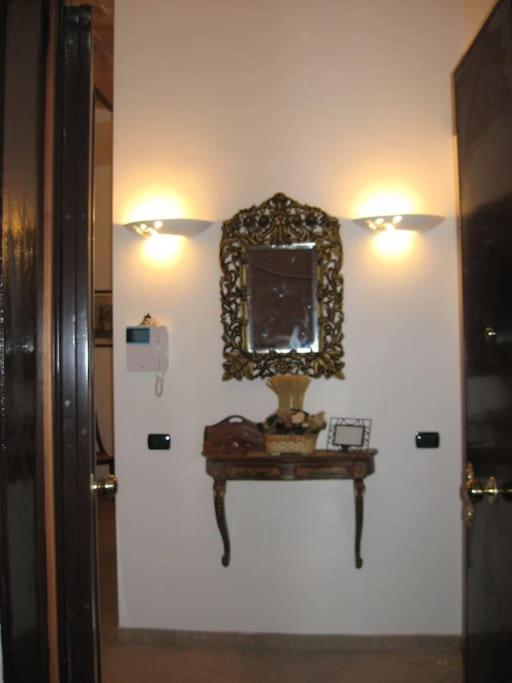 Vivilo Collection - Opera Teather Apartment - Very Central Rom Exterior foto