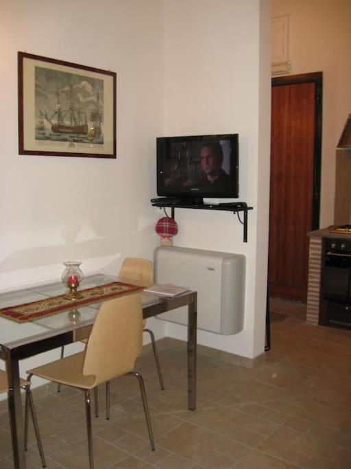 Vivilo Collection - Opera Teather Apartment - Very Central Rom Exterior foto