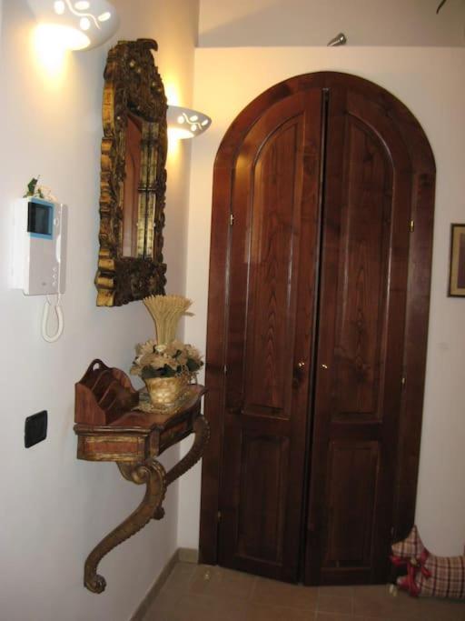 Vivilo Collection - Opera Teather Apartment - Very Central Rom Exterior foto